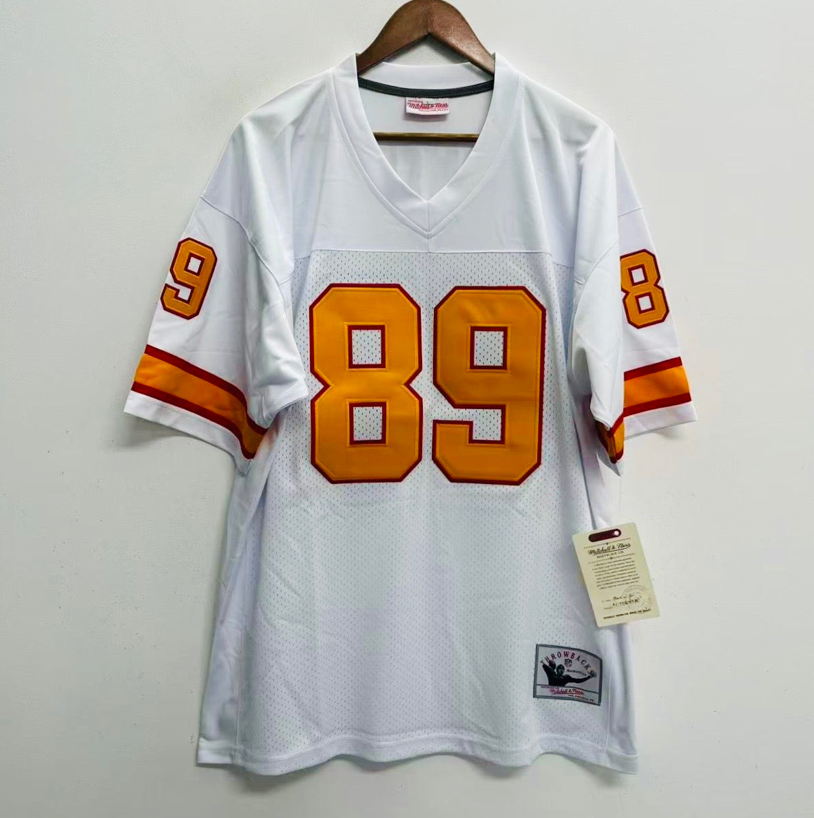 Any name & Number Tampa Bay Buccaneers 1976 NFL Mitchell & product image 2
