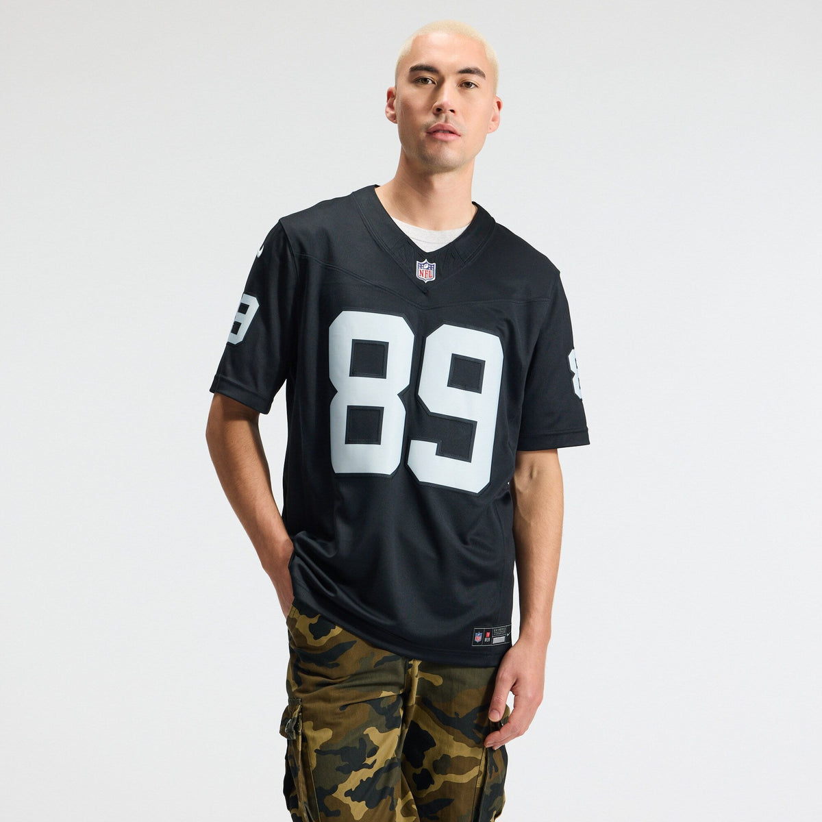 Las Vegas Raiders Brock Bowers Black Team Vapor F.U.S.E. Stitched Limited Jersey product image 3, provided for visual